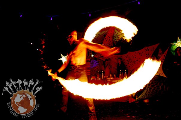Fire-show на Archaic Trance party